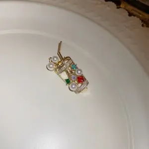 5# Brooch-Gold Drink Milky Tea Cup
