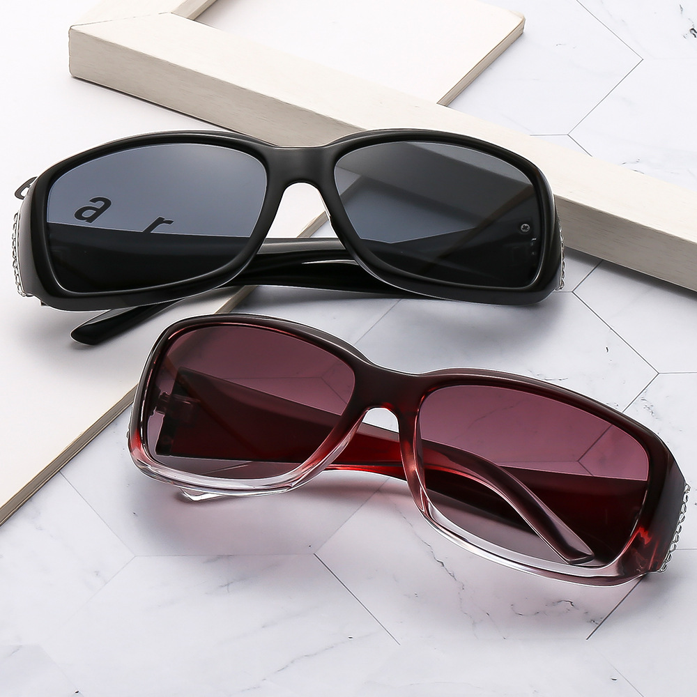 Wholesale Cross-border Sunglasses Women's High-end Sense Big Brand Foreign Trade Classic European and American Oval Frame Srts Trend Diamond-encrusted