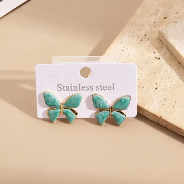 Wholesale Butterfly Shaped Stainless Steel 201 Vacuum Plated Drip Oil Earrings Fashionable Casual Modern Style For Women Daily Wear