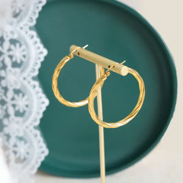 Wholesale 304 Stainless Steel Twist PVD Coated 18K Gold Plated Real Gold Plated 18K Gold Exaggerated Simple Style Waterproof Non Tarnish Plating Gold Silver Earrings