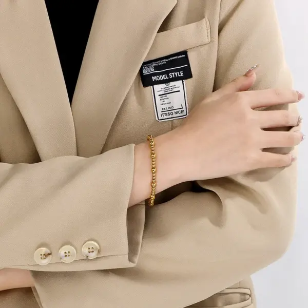 Wholesale PVD Coated 18K Gold Plated Round 304 Stainless Steel Simple Style Waterproof Non Tarnish 304 Stainless Steel Bracelets