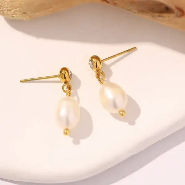 Wholesale Elegant Geometric Gold Plated Stainless Steel Pearl PVD Coated Drop Earrings