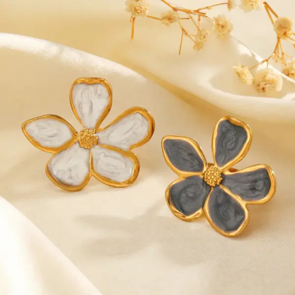 Wholesale Ion Plating (IP) 18K Gold Plated Plumeria 304 Stainless Steel Casual Hip-Hop Luxurious Waterproof Non Tarnish Open Rings