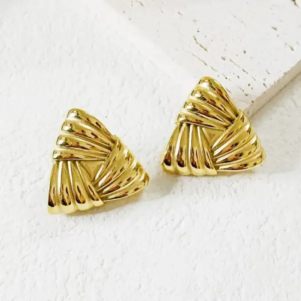Wholesale PVD Coated 18K Gold Plated Real Gold Plated Triangle 304 Stainless Steel Basic Modern Style Classic Style Waterproof Non Tarnish Ear Studs
