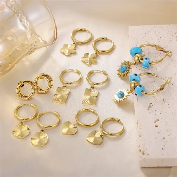 Wholesale 1 Pair Retro Roman Style Geometric Heart Shape Plating Inlay 304 Stainless Steel Pearl 18K Gold Plated Earrings