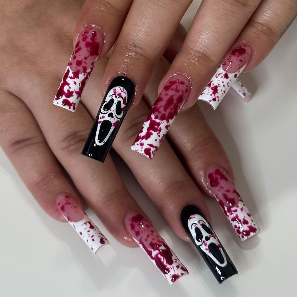 Wholesale bloody long T fake nail tips wear nail tips