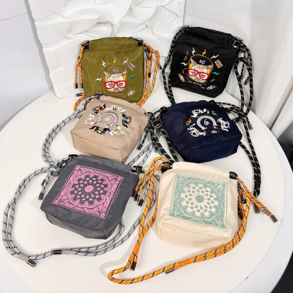 Wholesale New Japanese Embroidered Crossbody Bag Simple Bag Women's Fashionable All-match rtable Trendy Crossbody Shoulder Bag for Women