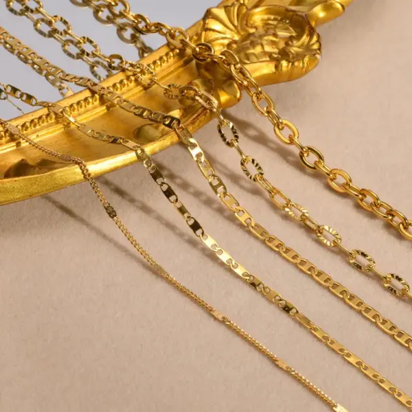 201 Stainless Steel Solid Color PVD Coated 18K Gold Plated Real Gold Plated Simple Style Waterproof Non Tarnish Patchwork Cable Chain Necklace