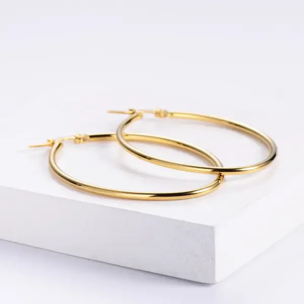 Wholesale PVD Coated Imitation Gold Heart Stainless Steel Simple Style Waterproof Non Tarnish Earrings