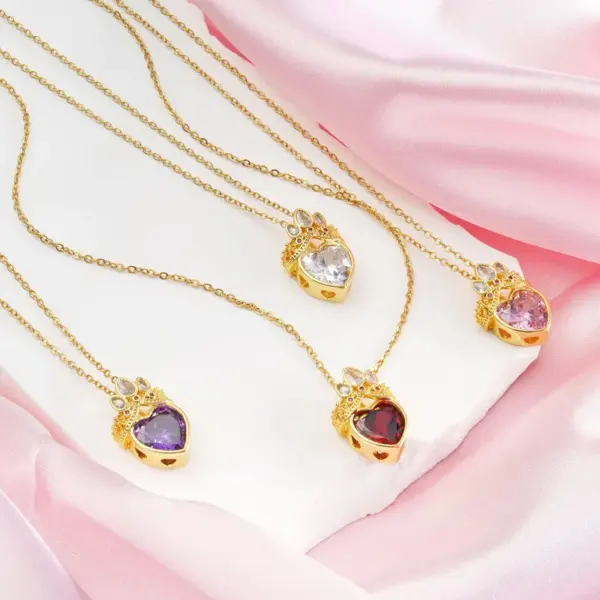 Wholesale Titanium Steel Copper Inlay Heart Shape Crown Zircon Pendant Necklace