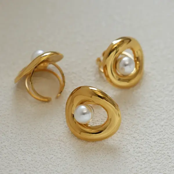 Ion Plating (IP) Real Gold Plated 18K Solid Color 304 Stainless Steel Imitation Pearl Elegant Retro Simple Style Waterproof Non Tarnish Open Rings