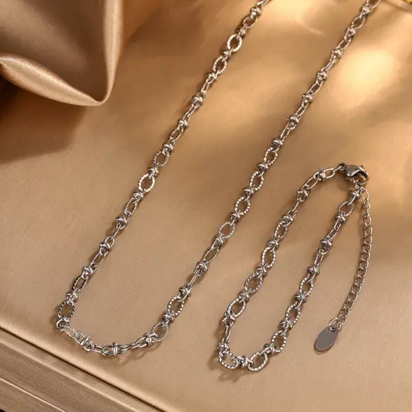 Wholesale Ion Plating (IP) 18K Gold Plated Solid Color 304 Stainless Steel Casual Simple Style Commute Waterproof Non Tarnish Jewelry Set