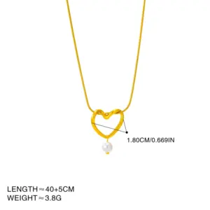 Heart-shaped Pearl Necklace