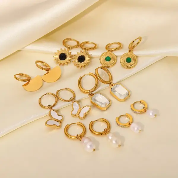 Wholesale Vintage Style Geometric Plating 304 Stainless Steel Zircon Earrings