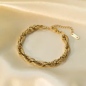 Qye2055 Multi-Winding Bracelet / Gold