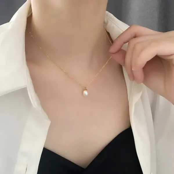 Wholesale Vacuum Plating Real Gold Plated 18K Gold Gold Plating Water Droplets 304 Stainless Steel Elegant Waterproof Non Tarnish Titanium Steel Necklace