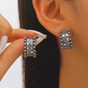 Wholesale Retro ethnic style C-shaped oval carved earrings