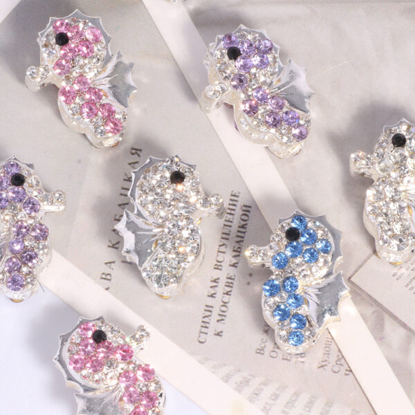 Wholesale Double-sided alloy full diamond seahorse straight hole loose beads beaded DIY mobile phone chain key chain bag chain jewelry accessories
