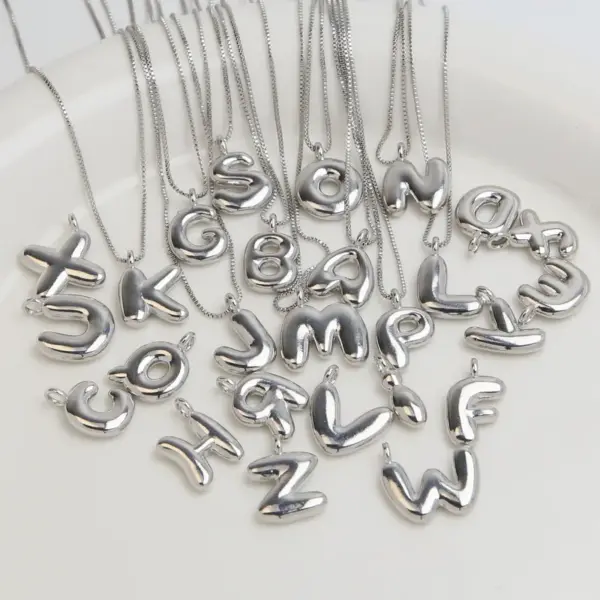 Wholesale Brass Simple Style Plating Letter Pendant Necklace