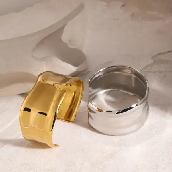 Wholesale Simple Style Solid Color 304 Stainless Steel Bangle In Bulk