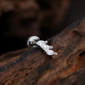 3370 Silver / Ear Studs