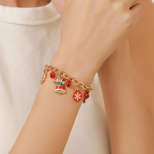 oly-dfca9a6e39fe36ce7a4da4923ddc08b1 Wholesale Christmas Bracelet Bell Pearl Bracelet Snowflake Elk Pendant Bracelet Christmas Bracelet