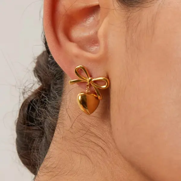 Wholesale Ion Plating (IP) 18K Gold Plated Heart Shape Bow Knot 304 Stainless Steel Elegant Glam Classic Style Waterproof Non Tarnish Drop Earrings