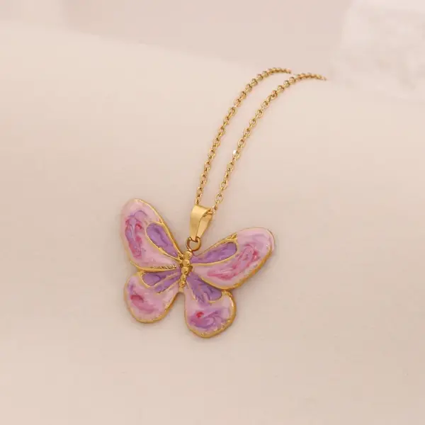 Wholesale Ion Plating (IP) Real Gold Plated Heart Shape Butterfly 304 Stainless Steel Elegant Cute Romantic Waterproof Non Tarnish 304 Stainless Steel Lobster Trigger Clasp Closure Pendant Necklace Necklace