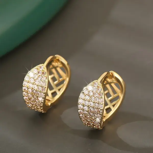1 Pair Elegant Simple Style U Shape Leaves Inlay Copper Zircon 18K Gold Plated Earrings