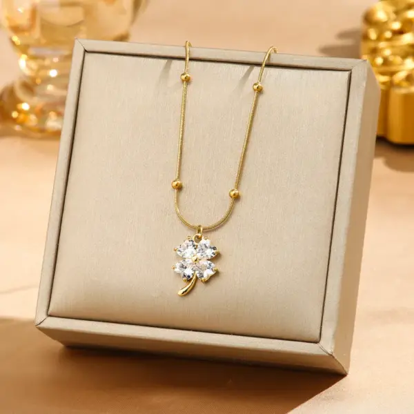 Water Plating Vacuum 18K Gold Plated K Solid Color 304 Stainless Steel Copper Elegant Luxurious Simple Style Pendant Necklace