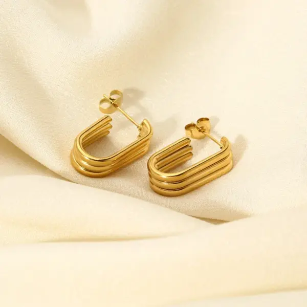 Wholesale 304 Stainless Steel Solid Color PVD Coated 18K Real Gold Plated 18K Gold Classic Style Waterproof Non Tarnish Asymmetrical Plating Drop Earrings