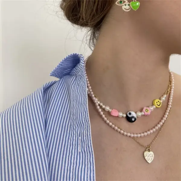 Wholesale Hip Hop Style Peach Heart Fuck Off Pendant Necklace Copper Plating 18k Real Gold Color Retention Necklace Ins Same Style Accessories