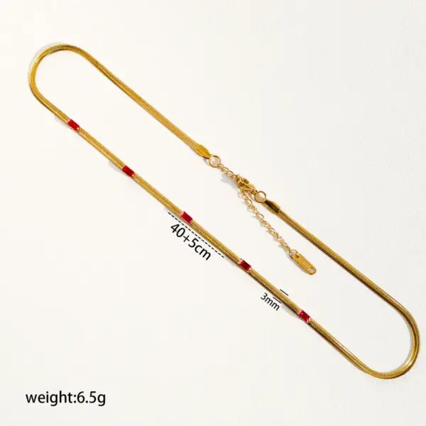 Wholesale 18K Gold Plated 304 Stainless Steel Necklace Vintage Inlaid Diamond Snake Bone Chain For Women Non-Fading Collarbone Chain With Rhinestones