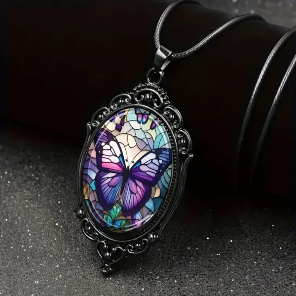 Wholesale Stunning Butterfly Pendant Necklace-Vibrant Purple Shades Exquisite Pattern Jewelry