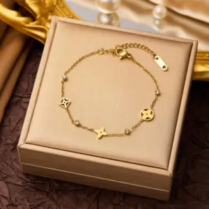 A593-Four-Diamond Clover