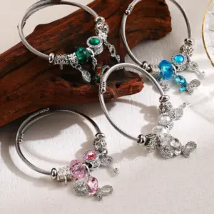 Wholesale Elegant Cute Round Butterfly Key 304 Stainless Steel Alloy Rhinestones Bangle In Bulk
