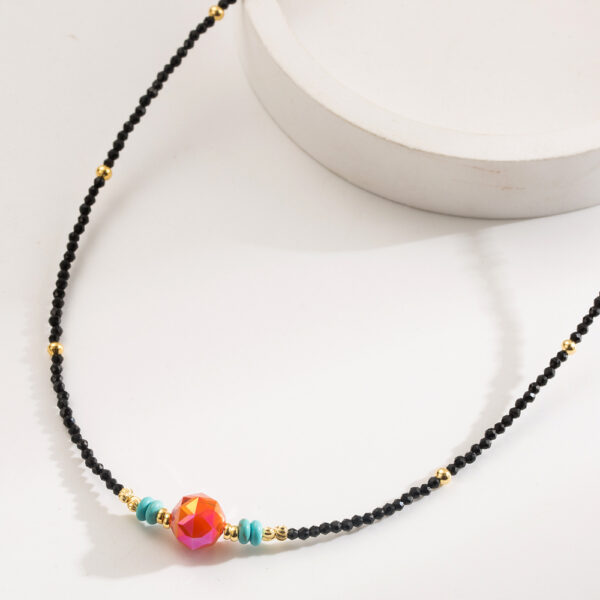 Wholesale Cross-border retro ethnic style colorful natural stone beaded necklace, light luxury, high-end, elegant and versatile choker/collarbone chain