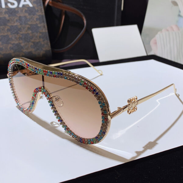 Wholesale New High-End Metal Toad Glasses One-Piece Sunglasses European and American Large Frame One-Piece Sun Protection Diamond Sunglasses for Women
