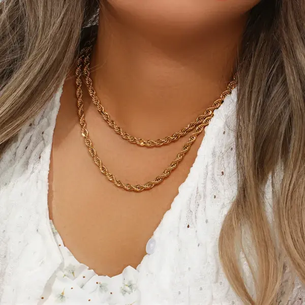 Wholesale PVD Coated Real Gold Plated 18K Gold Geometric 304 Stainless Steel Retro Waterproof Non Tarnish 304 Stainless Steel Necklace