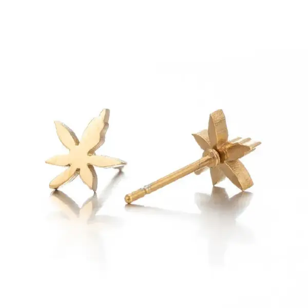 Wholesale Ion Plating (IP) 18K Gold Real Gold Plated Maple Leaf Flower Stainless Steel Fashion Waterproof Non Tarnish Ear Studs