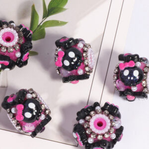 Black skull foundation