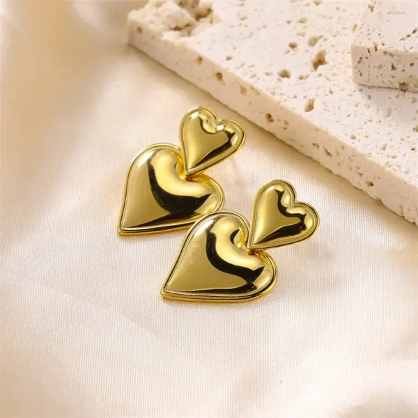 Wholesale Vacuum Plating Real Gold Plated Heart Shape 304 Stainless Steel Cute Sweet Waterproof Non Tarnish Earrings