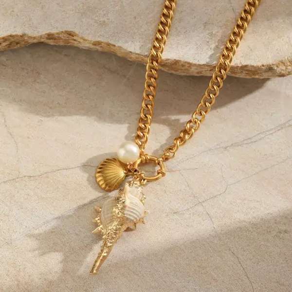 Wholesale Ion Plating (IP) 18K Gold Plated Scallop Conch Shell 304 Stainless Steel Casual Beach Spring Ring Trigger Clasp Closure Multi Charms Necklace