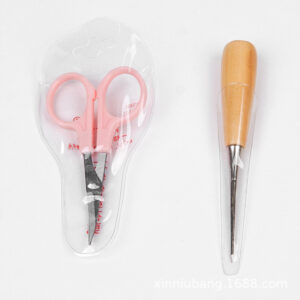 Tools (awl and curved scissors)