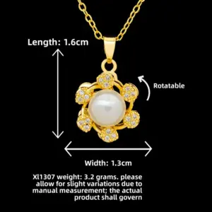 XL1307 Rotating Pearl Leaf Necklace / Gold