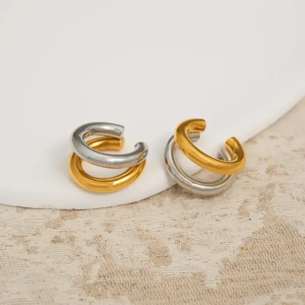 1 Pair Basic Simple Style Classic Style C Shape Color Block Plating 304 Stainless Steel 18K Gold Plated Ear Cus