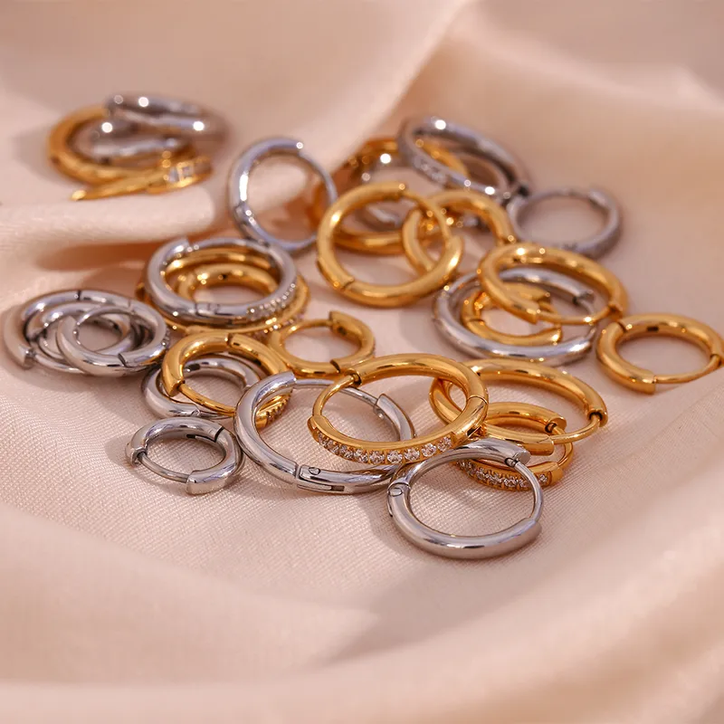 Wholesale 304 Stainless Steel Round Solid Color PVD Coated Zircon 18K Gold Plated Real Gold Plated 18K Gold Simple Style Waterproof Non Tarnish Platin