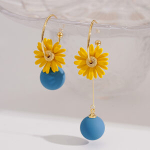 Wholesale Three-Dimensional Yellow Daisy Long Earrings Sweet Design Niche Earrings 2025 Spring Earrings New Earrings