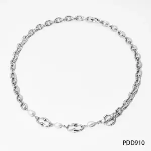 Necklace / Silver
