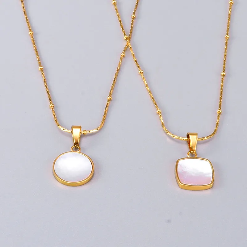 Wholesale PVD Coated Real Gold Plated 18K Gold Heart 304 Stainless Steel Titanium Steel Waterproof Non Tarnish 304 Stainless Steel Titanium Steel Neck
